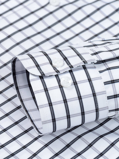 CAMICIA A MANICHE LUNGHE A QUADRETTI CON BOTTONI