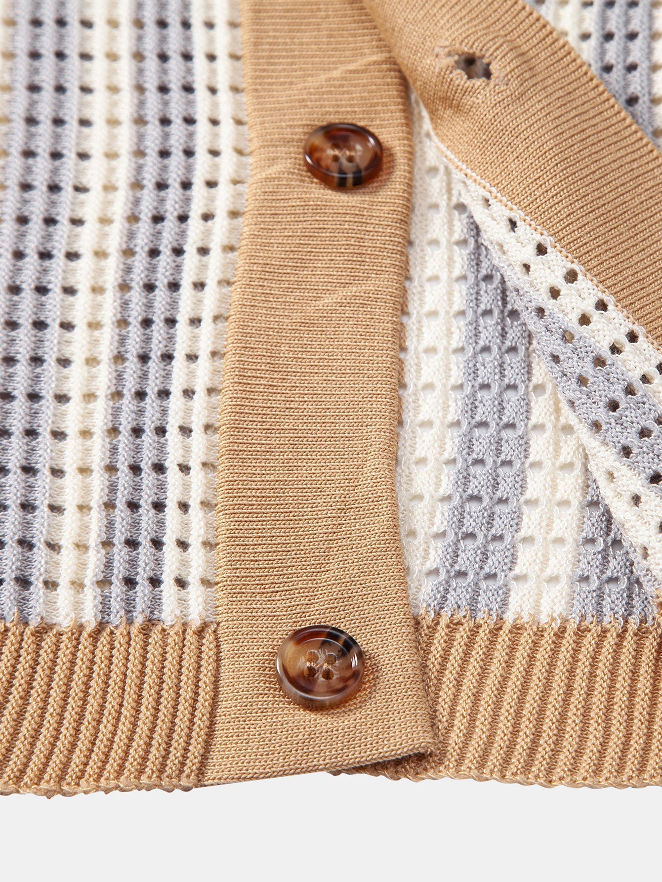 CAMICIA A RIGHE CON OCCHIELLI ALL'UNCINETTO