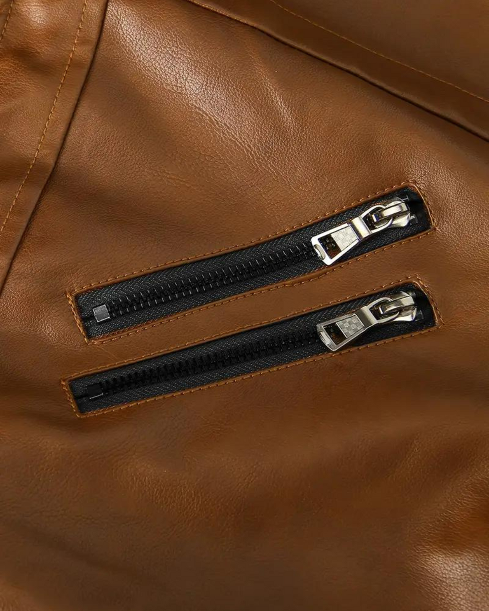 Roveri – Giacca in Pelle con Cappuccio e Chiusura a Doppia Cerniera