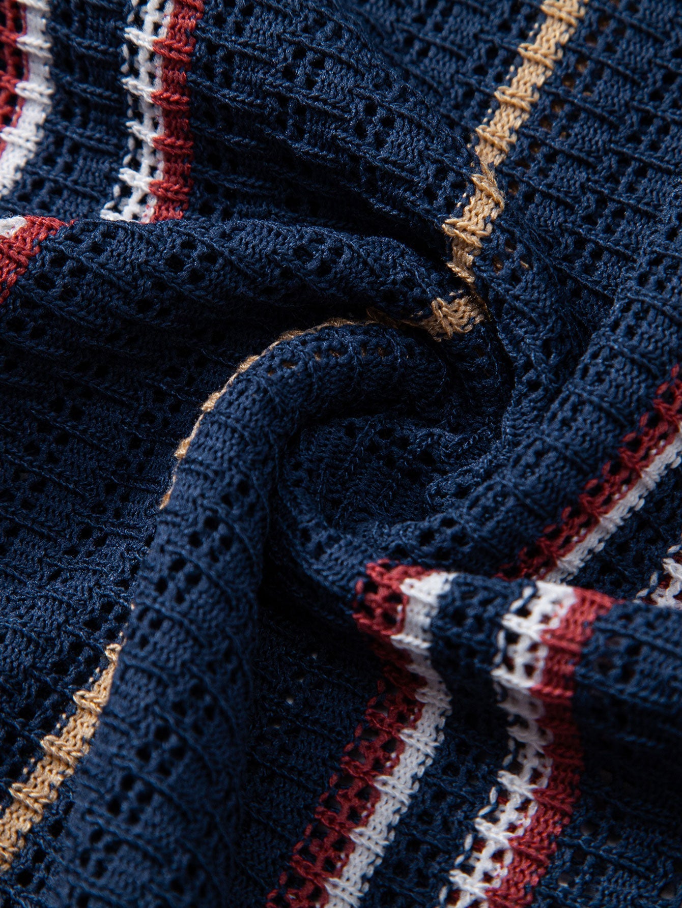 CAMICIA A RIGHE ALL'UNCINETTO CON BOTTONI & PANTALONI IN LINO CON GAMBA DRITTA